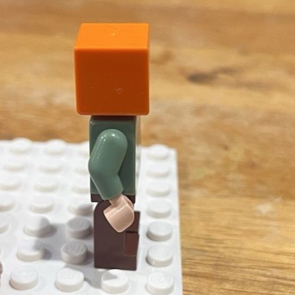 Lego Minifigure Alex  Minecraft - Picture 6 of 6